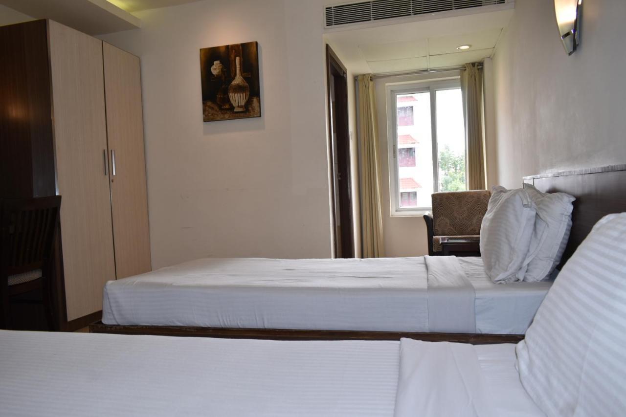 Hotel South Regency, Ernakulam Kochi Exterior photo
