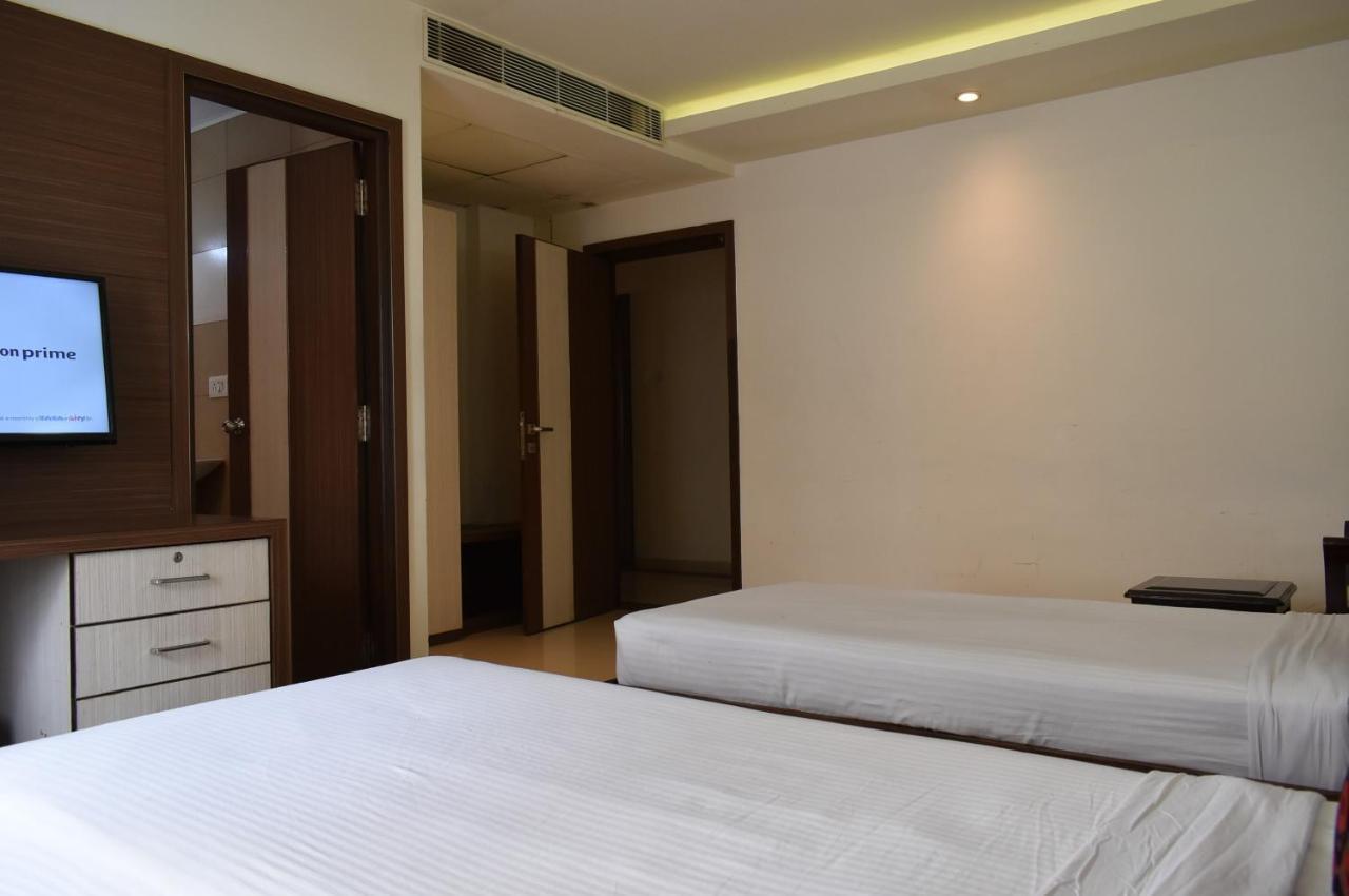 Hotel South Regency, Ernakulam Kochi Exterior photo