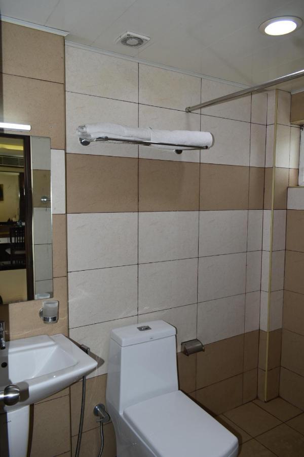 Hotel South Regency, Ernakulam Kochi Exterior photo