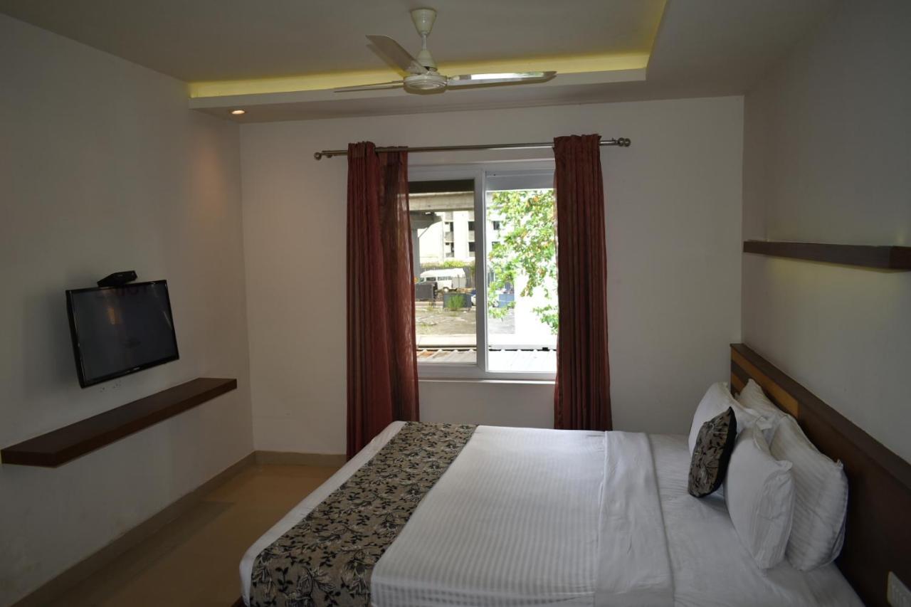 Hotel South Regency, Ernakulam Kochi Exterior photo