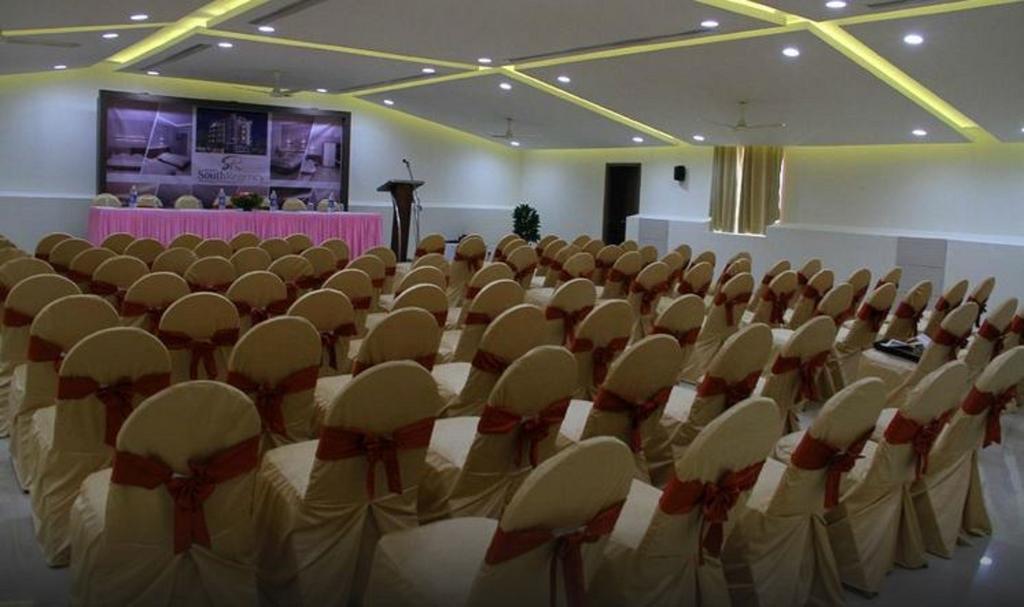 Hotel South Regency, Ernakulam Kochi Exterior photo