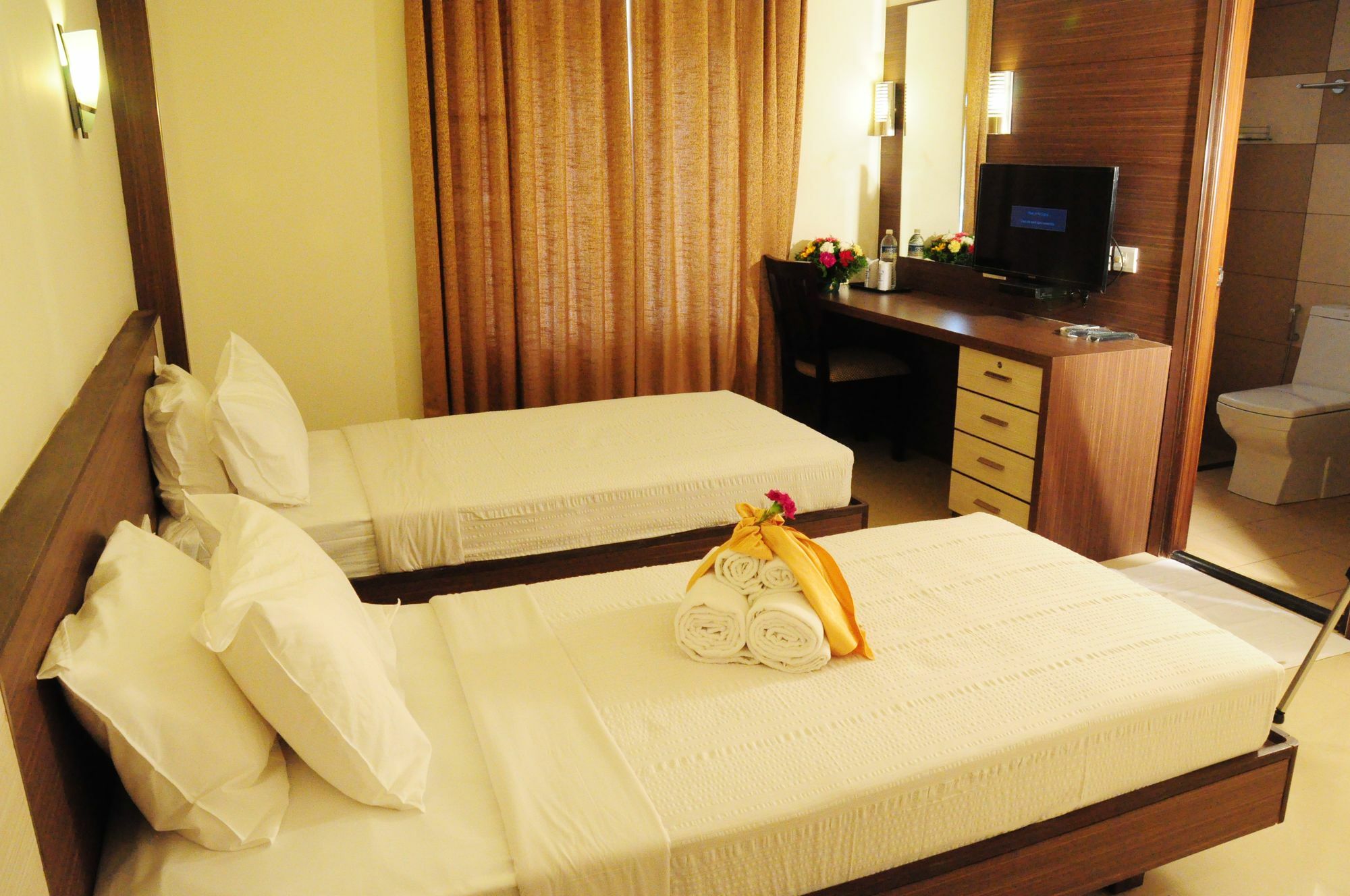 Hotel South Regency, Ernakulam Kochi Exterior photo