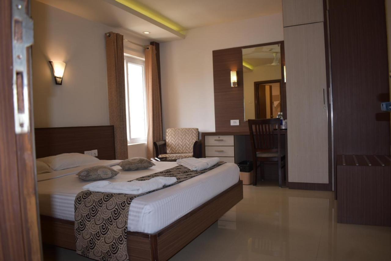 Hotel South Regency, Ernakulam Kochi Exterior photo